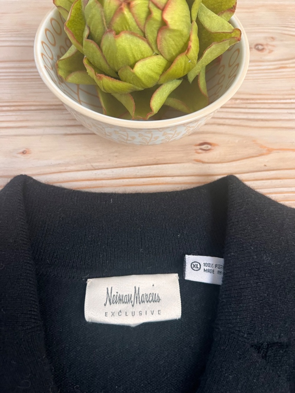 Neiman Marcus Exclusive 100% Cashmere Black Polo Sweater XL - Picture 5 of 7